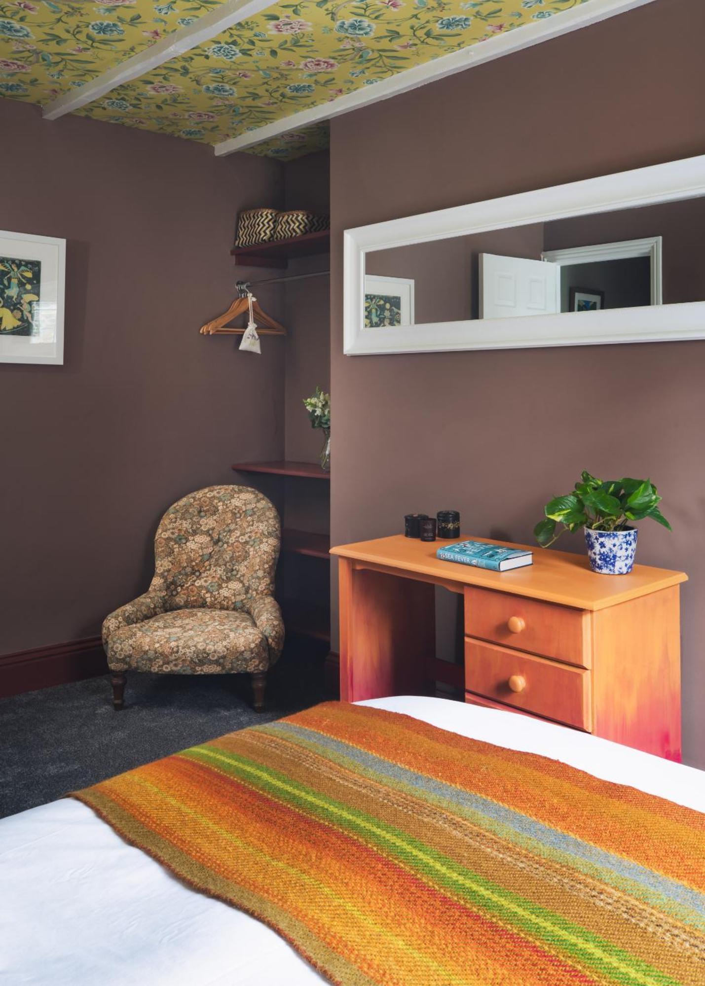 Fourteen Providence Place, Calstock, Cornwall, Self Catering Holiday home Calstock